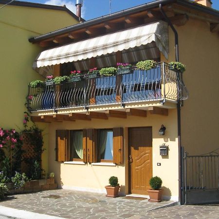 Wind'S House Bed & Breakfast Pove del Grappa Room photo